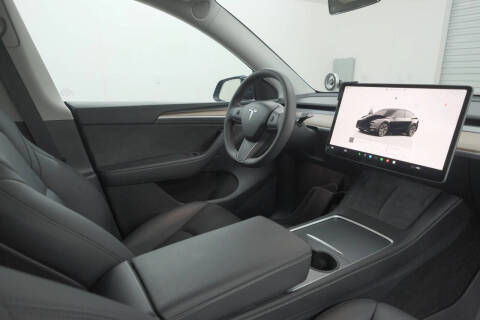 2024 Tesla Model Y Long Range