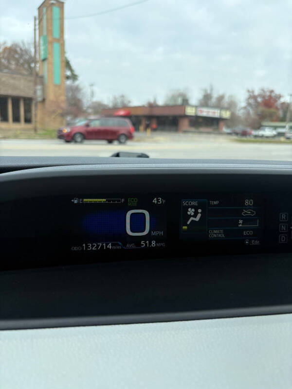 2017 Toyota Prius Three Touring