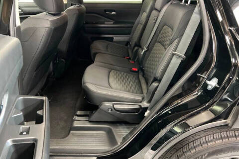 2022 Nissan Pathfinder SV