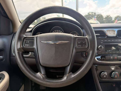 2014 Chrysler 200 LX