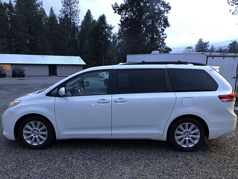 2014 Toyota Sienna Limited 7-Passenger