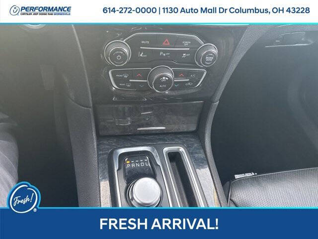 2023 Chrysler 300 Touring L