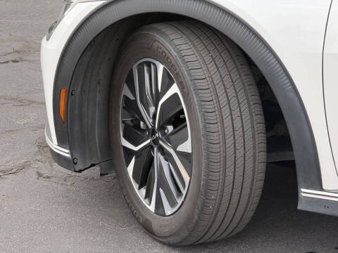 2022 Kia EV6 Light