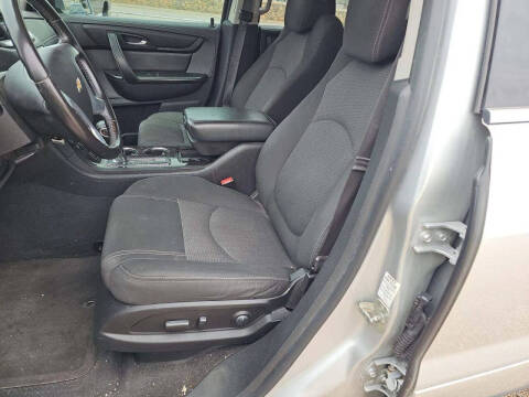 2017 Chevrolet Traverse LT