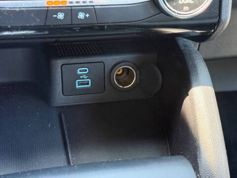 2021 Ford Escape Hybrid SE