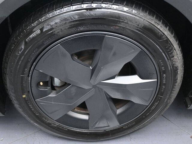 2023 Toyota Prius LE