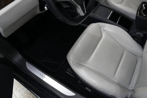 2015 Tesla Model S