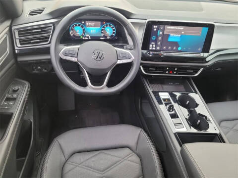 2025 Volkswagen Atlas Cross Sport SE