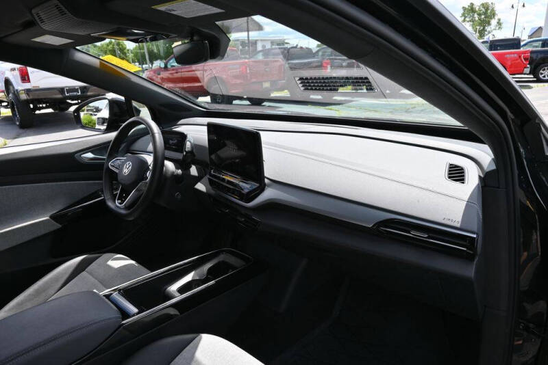 2023 Volkswagen ID.4 Pro