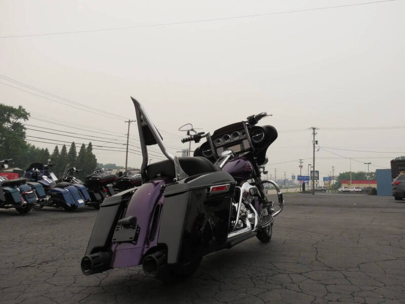 2016 Harley-Davidson FLHTCUL Ultra Classic Low
