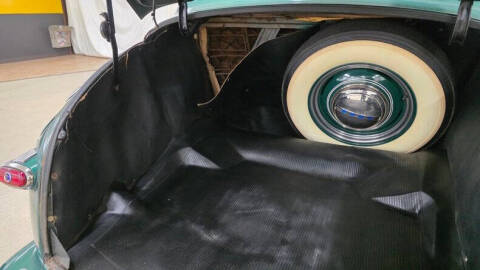 1948 Ford Super Deluxe