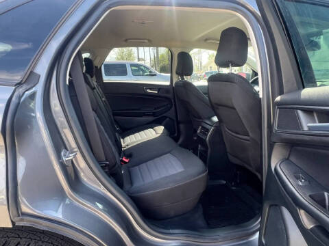 2023 Ford Edge SE