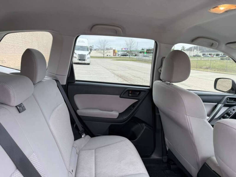 2014 Subaru Forester 2.5i