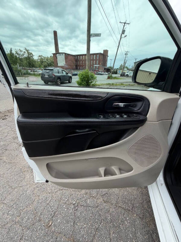 2016 Dodge Grand Caravan SXT