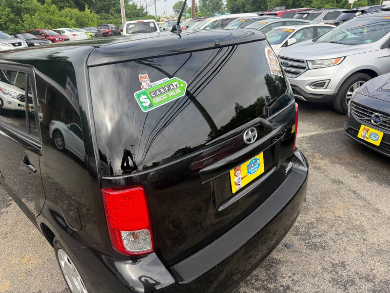 2012 Scion xB Release Series 9.0