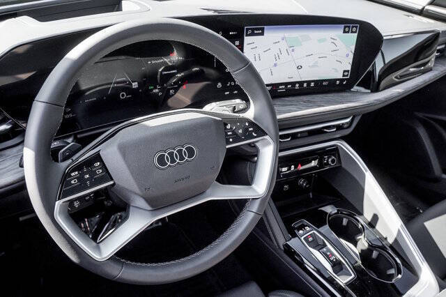 2025 Audi Q5 quattro Premium Plus TFSI