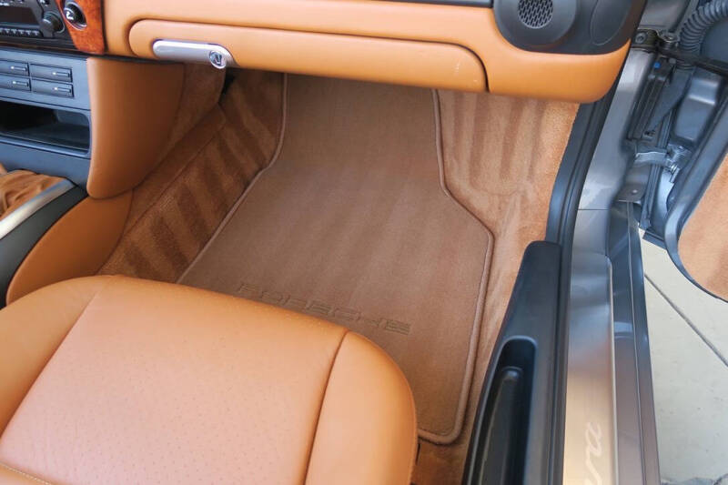 2002 Porsche 911 Carrera
