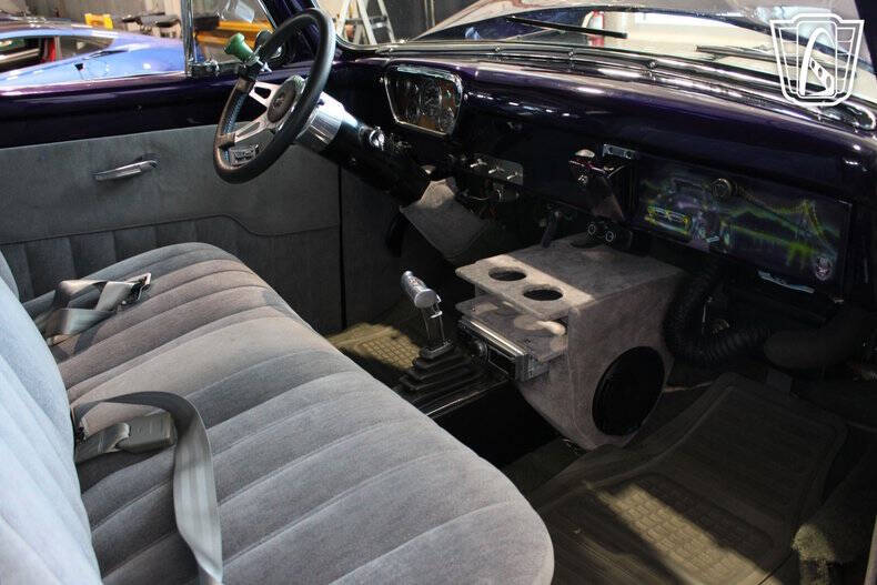 1953 Mercury M 100