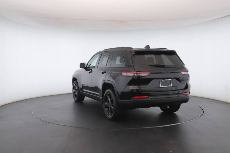 2023 Jeep Grand Cherokee Altitude X