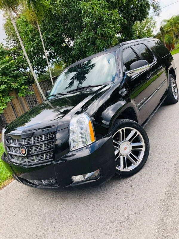 2013 Cadillac Escalade ESV for sale at IRON CARS in Hollywood FL