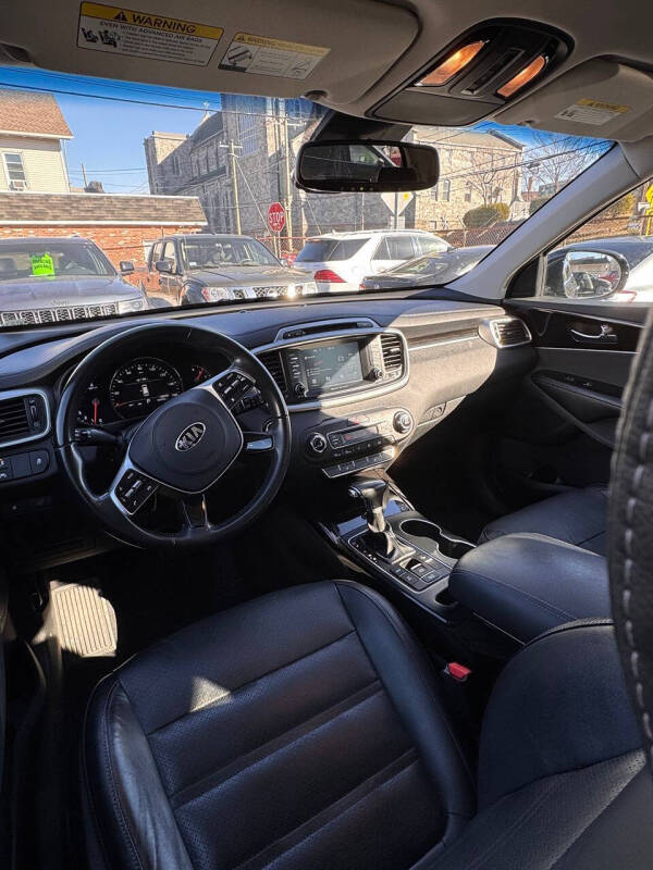 2019 Kia Sorento EX V6