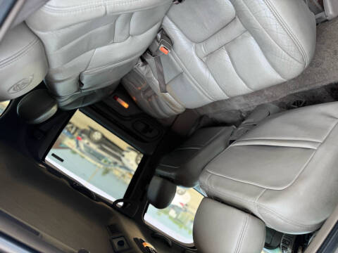 2000 Cadillac Escalade