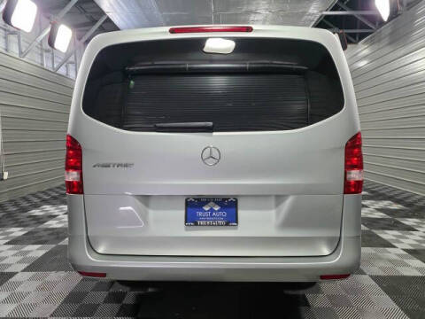 2016 Mercedes-Benz Metris Passenger