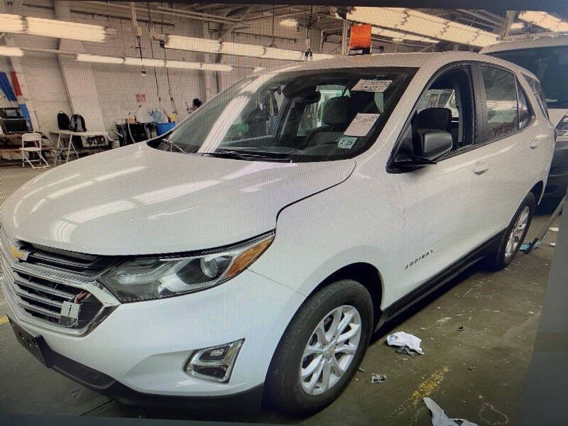 Chevrolet Equinox's photo