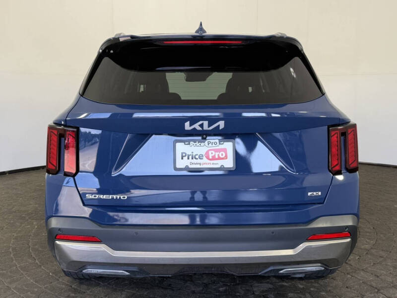 2024 Kia Sorento X-Line EX