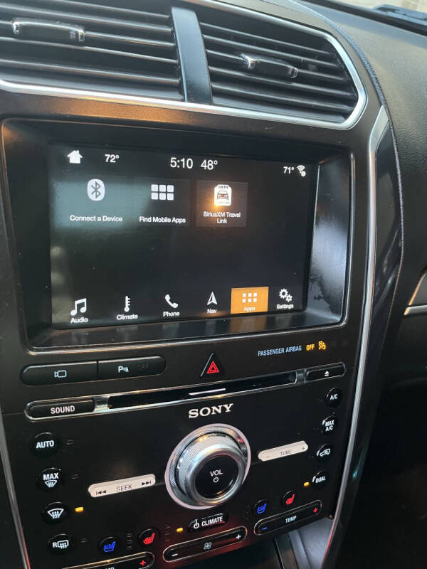 2017 Ford Explorer Sport