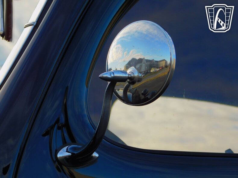 1935 Ford Tudor