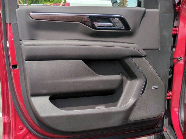 2025 Chevrolet Suburban Premier