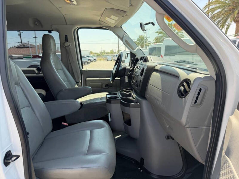 2014 Ford E-Series