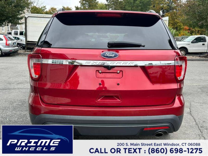 2017 Ford Explorer