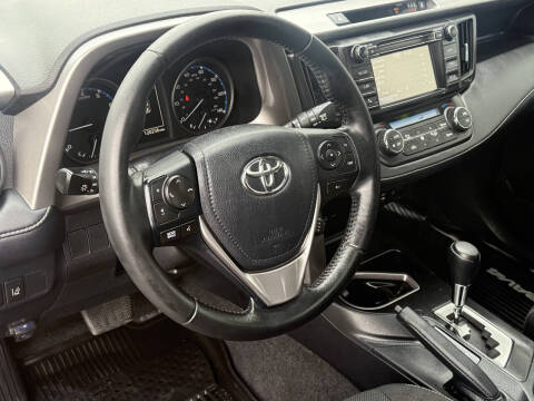 2017 Toyota RAV4 XLE