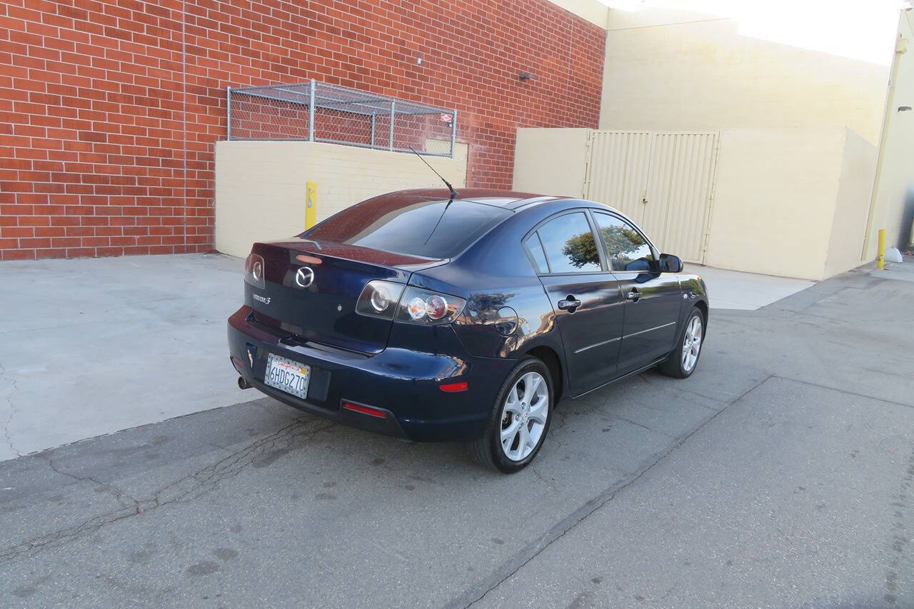 2009 Mazda Mazda3 for sale at The Car Vendor LLC in Bellflower, CA