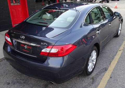 2011 Infiniti M37 x