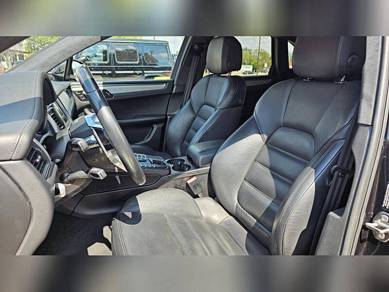 2016 Porsche Macan Turbo