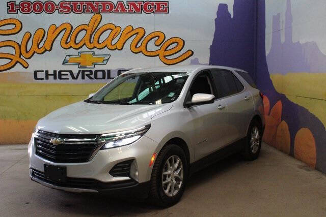 Used 2022 Chevrolet Equinox LT with VIN 3GNAXKEV4NL261620 for sale in Grand Ledge, MI