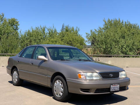 1999 Toyota Avalon for sale at Autoaffari LLC in Sacramento CA