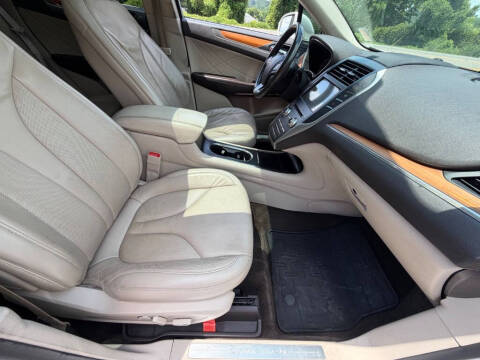 2017 Lincoln MKC Select