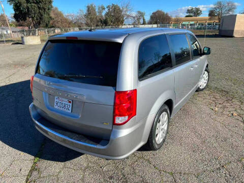 2018 Dodge Grand Caravan SE