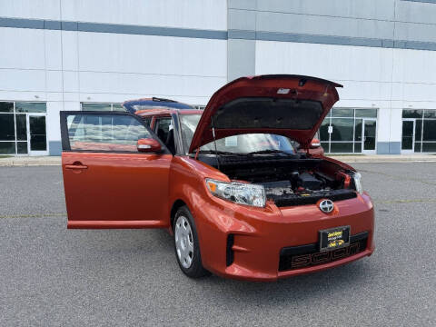 2012 Scion xB Release Series 9.0