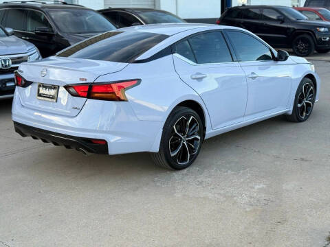 2025 Nissan Altima 2.5 SR