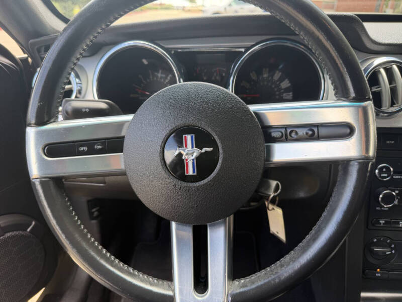 2008 Ford Mustang V6 Deluxe