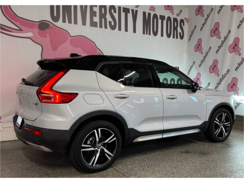2021 Volvo XC40 T5 R-Design