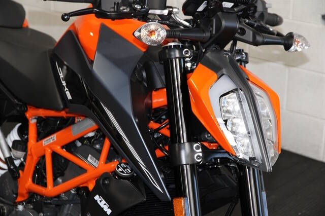 2023 KTM DUKE 390