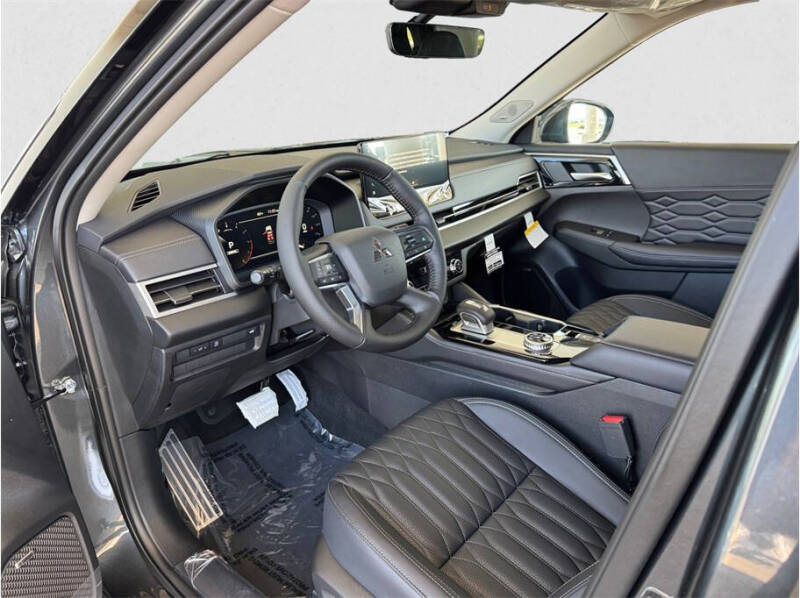 2026 Mitsubishi Outlander Black Edition