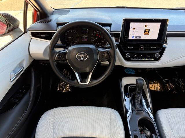 2026 Toyota Corolla Hatchback SE