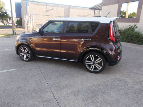 2017 Kia Soul +
